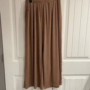 Cider Women's Wide-Leg Pleated Pants, Size 0XL, Tan